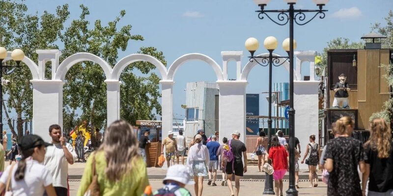 Средняя заполняемость средств размещения в Анапе составляет 65%